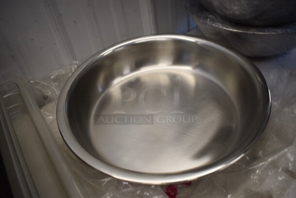 BRAND NEW! Update Model DC-4FP Metal 4QT Round Chafer Food Pan. 13.5x13.5x3.5. - Image 2 of 3