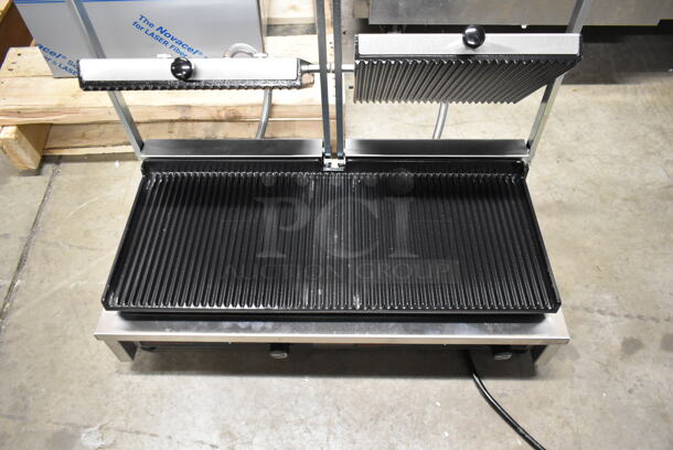 BRAND NEW SCRATCH AND DENT! Hatco MC020G.620P Stainless Steel Commercial Countertop Dual Panini Press. 208 Volts, 1 Phase.  - Image 4 of 6