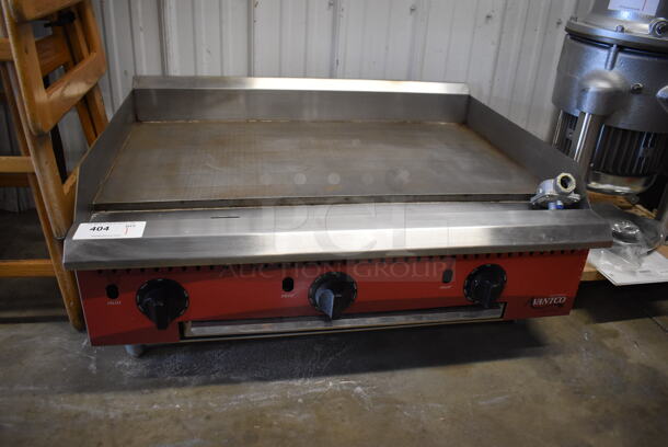 2021 Avantco CAG-36-TG Chef Series Stainless Steel Commercial Countertop Natural Gas Flat Top Griddle. Used a Few Times at Trade Show. 105,000 BTU. 36x29x16. Tested and Working!