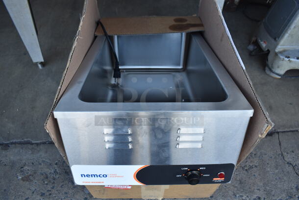 BRAND NEW IN BOX! 2021 Nemco 6055A Stainless Steel Commercial Countertop Food Warmer. 120 Volts, 1 Phase. 14.5x22.5x8.5. Tested and Working!