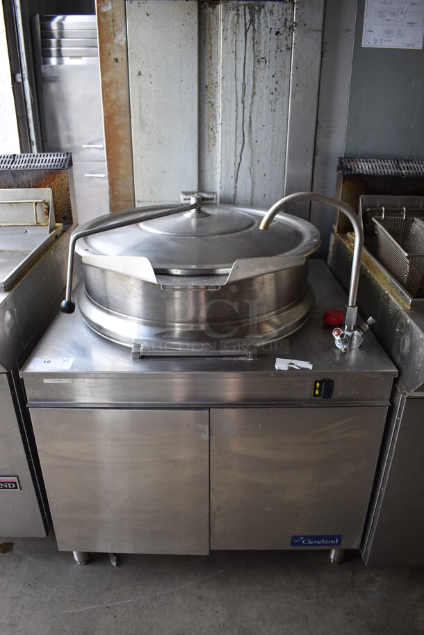 Cleveland Model KDM-40-T Stainless Steel Commercial Floor Style Direct Steam Powered 40 Gallon Steam Kettle. 36x35x47