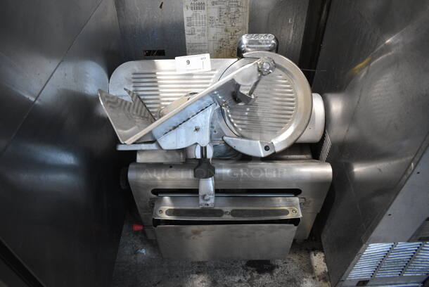 Globe Model 775L Stainless Steel Commercial Countertop Automatic Meat Slicer w/ Sharpening Blade. 115 Volts, 1 Phase. 26x27x32. Tested and Working!
