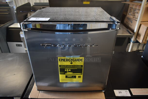 BRAND NEW SCRATCH AND DENT! Frigidaire EFR182 1.6 cu. ft. Retro Mini Fridge in Platinum. 115 Volts, 1 Phase. Tested and Working!