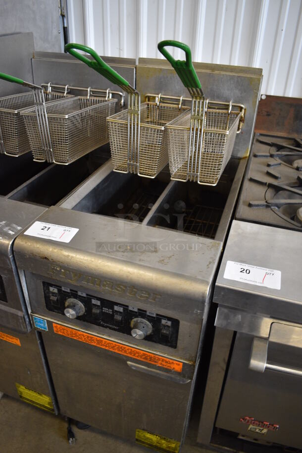 Frymaster Model PH155-2SC ENERGY STAR Stainless Steel Commercial Floor Style Natural Gas Powered Deep Fat Fryer w/ 2 Metal Fry Baskets on Commercial Casters. 40,000 BTU. 15.5x30x46 - Image 3 of 7