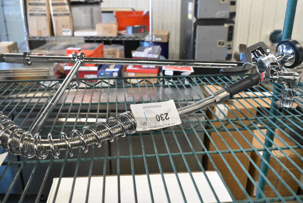 BRAND NEW SCRATCH AND DENT! Spray Nozzle w/ Handles - Image 2 of 6