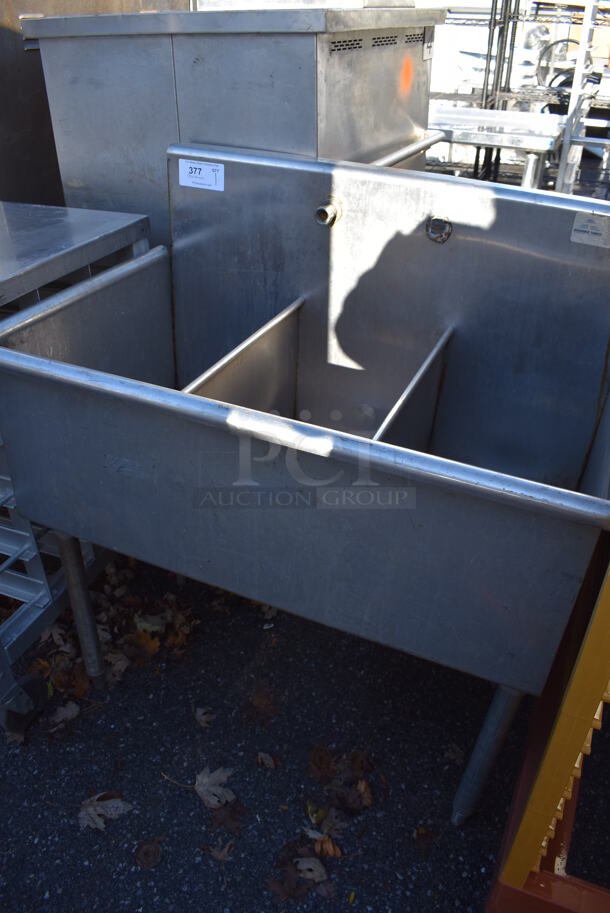 Stainless Steel Commercial 3 Bay Sink. 39x24.5x43. Bays 12x21x12 - Image 3 of 5