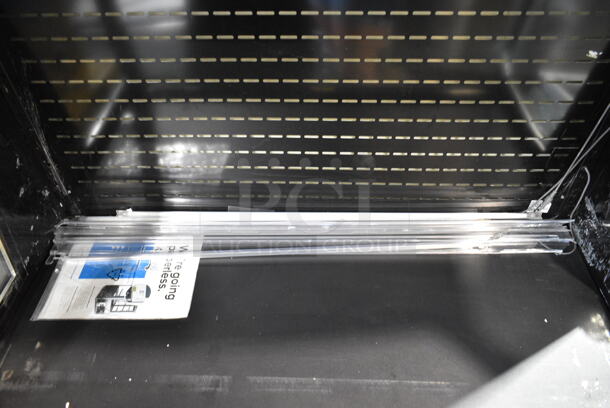 BRAND NEW SCRATCH AND DENT! Avantco 193MAC48HCB Commercial Metal 48" Black Vertical Air Curtain Merchandiser Grab N Go. 115 Volts, 1 Phase. Tested and Working! - Image 5 of 6