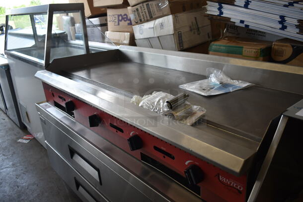 LIKE NEW! Avantco 177CAG60MG Stainless Steel Commercial Countertop Natural Gas Powered Flat Top Griddle. 30,000 BTU.  - Image 3 of 8