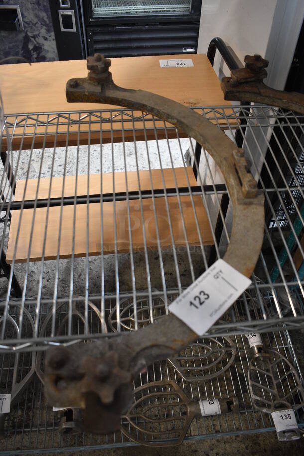 Metal Commercial Mixing Bowl Adapter. 25x10x4 - Image 1 of 3