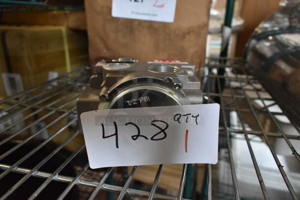 BRAND NEW! Pucada GMV985A-00N Metal Gas Valve. - Image 3 of 11