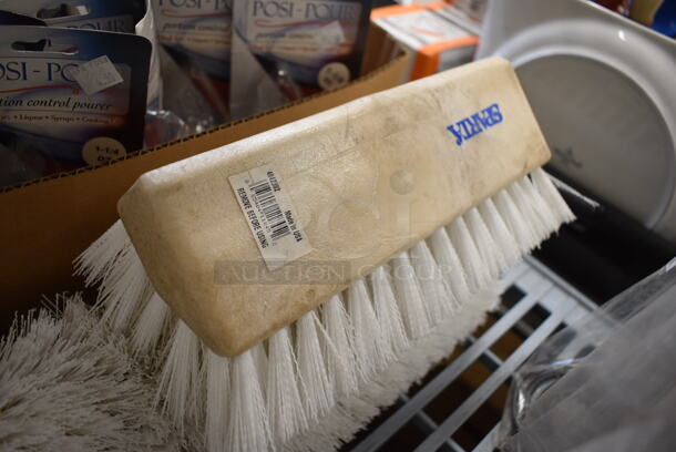 ALL ONE MONEY! Lot of 3 Cleaning Brushes. 5x4x11 - Image 3 of 3