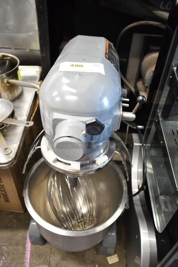 Hobart Metal Commercial Countertop 20 Quart Planetary Dough Mixer w/ Stainless Steel Mixing Bowl, Bowl Guard and Whisk Attachment. Tested and Working! - Image 3 of 12