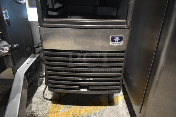 2017 Manitowoc QM30A Stainless Steel Commercial Self Contained Undercounter Ice Machine. Lid Is Stuck In Track. 115 Volts, 1 Phase. - Image 4 of 7