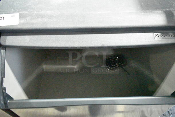 Scotsman CU3030SA-1A Stainless Steel Commercial Self Contained Undercounter Ice Machine. 115 Volts, 1 Phase.  - Image 3 of 5