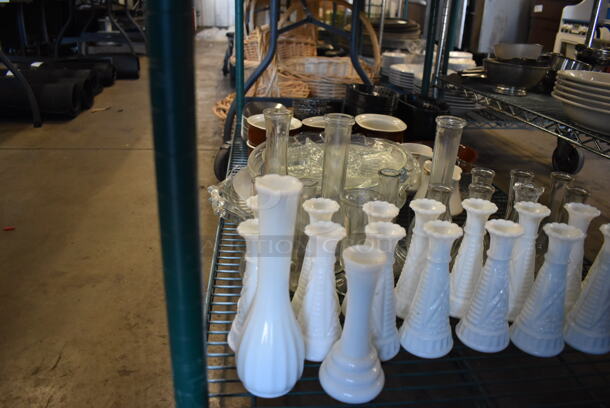 ALL ONE MONEY! Tier Lot of Various Items Including Metal Dishes, Ceramic Bowls and Vases - Image 8 of 9