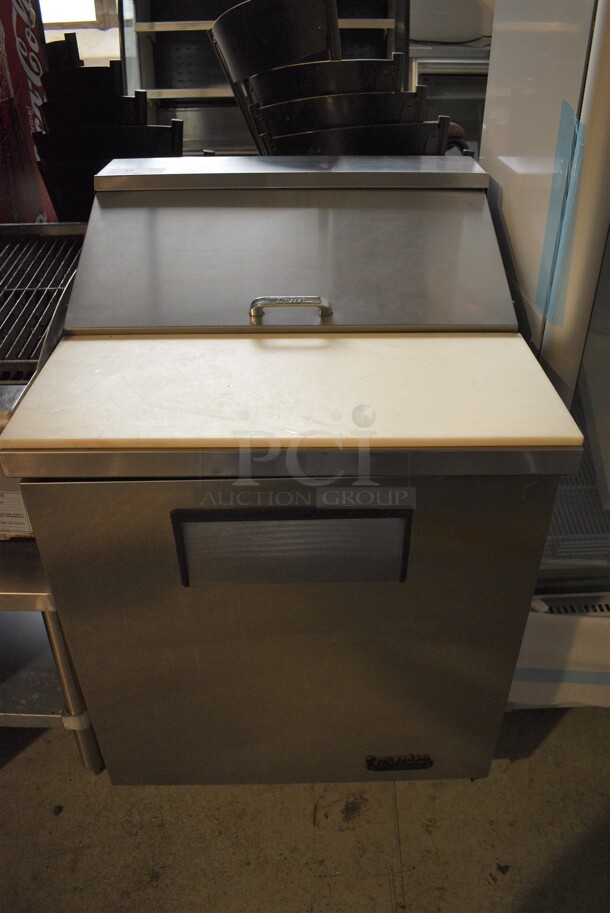 True Model TSSU-27-8 Stainless Steel Commercial Sandwich Salad Prep Table Bain Marie Mega Top w/ Various Drop In Bins and Cutting Board on Commercial Casters. 115 Volts, 1 Phase. 27.5x30x42.5. Tested and Working!