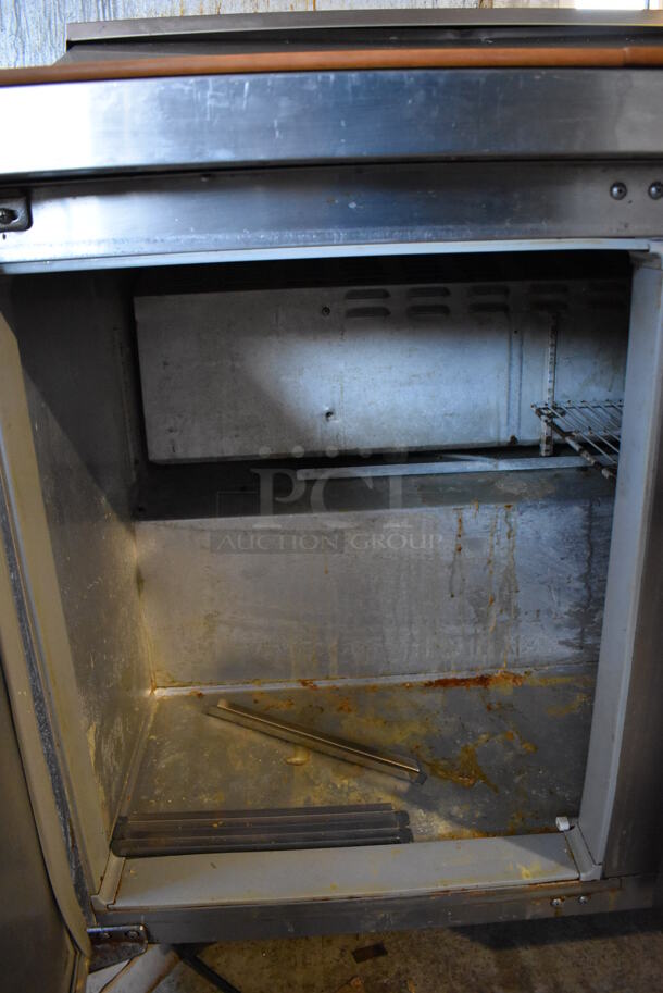 Continental SW72 Stainless Steel Commercial Sandwich Salad Prep Table Bain Marie Mega Top on Commercial Casters. 115 Volts, 1 Phase. 72x32x42.5. Tested and Working! - Image 9 of 10