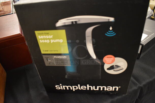 ALL ONE MONEY! Tier Lot of Various Items Including Paper Towel Holder, Cat Stuffed Animal, Bear Stuffed Animal, Glassware, Tumbler, and Sensor Soap Pump - Image 6 of 6