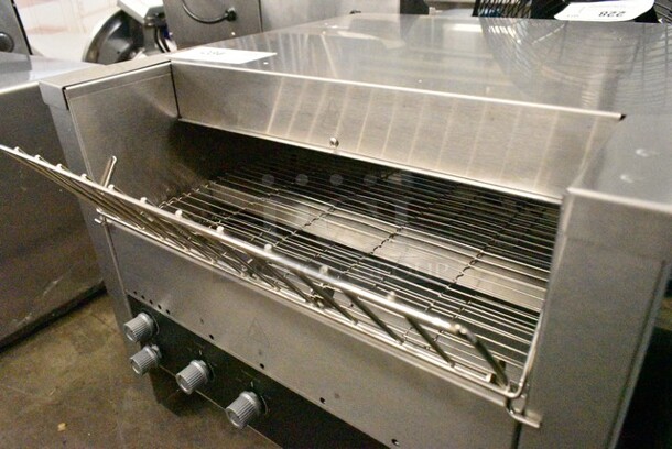 BRAND NEW SCRATCH AND DENT! Vollrath JT3H CT4H-240950 Conveyor Toaster with 1 1/2"-3" Opening. 240 Volts, 1 Phase.  - Image 6 of 7