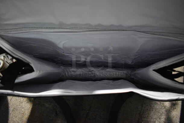 Black Insulated Food Carrying Bag. 22x12x14 - Image 4 of 4
