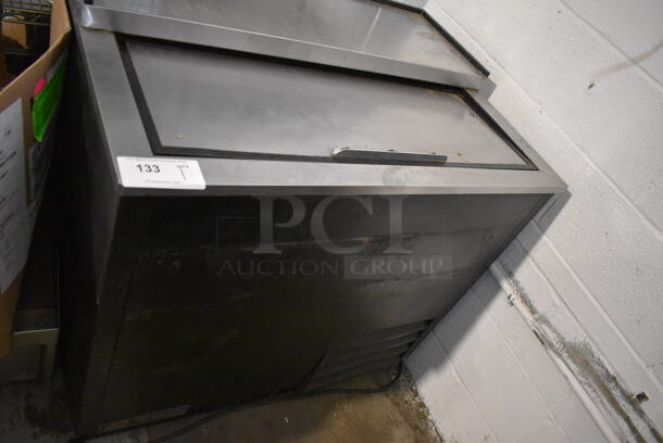 True T-36-GC Stainless Steel Commercial Back Bar Bottle Cooler w/ Sliding Lid. 115 Volts, 1 Phase. 37x27x33. Tested and Powers On But Does Not Get Cold - Image 3 of 7