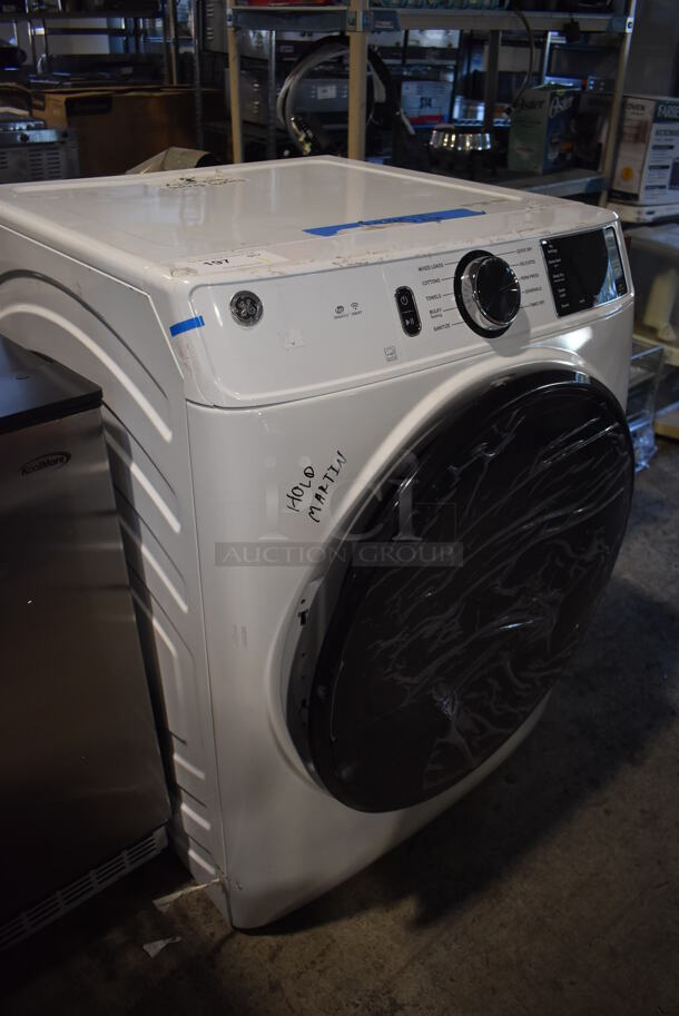 BRAND NEW SCRATCH AND DENT! GE GFD55ESSN1WW Metal Front Load Dryer. 120/208/240 Volts, 1 Phase. 28x32x39.5 - Image 2 of 8