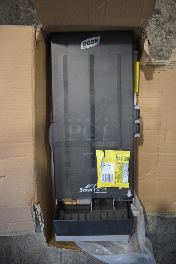 IN ORIGINAL BOX! Dixie Poly Countertop Plastic Spoon Dispenser.  - Image 1 of 6