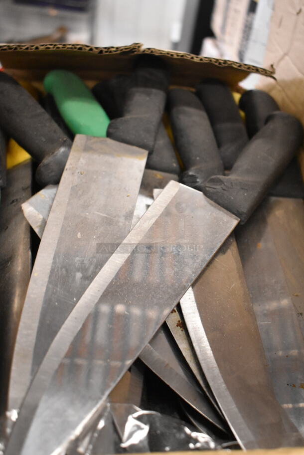 167 SHARPENED Stainless Steel Knives Including Chef and Bread. 167 Times Your Bid! - Image 7 of 7