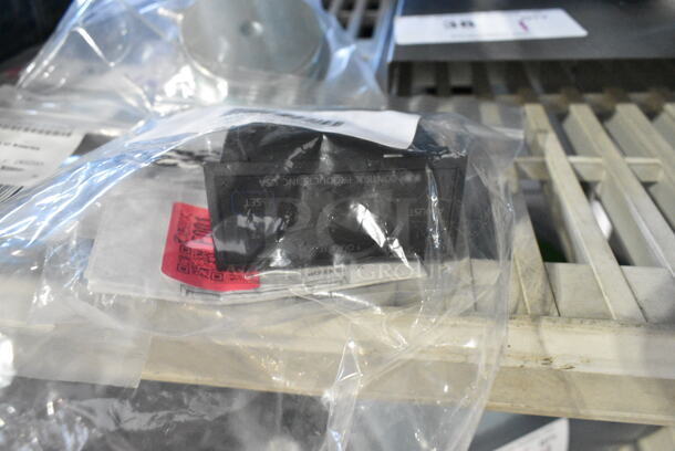 3 BRAND NEW SCRATCH AND DENT! Items Including 2650848075LCK Cres Cor 0848 075 LC K Temp Control, HP011M282400 Baxter 01-1M2824-00001 Air Flow Switch, HP011A182800 Baxter 01-1A1828-00001 Thermocouple Kit. 3 Times Your Bid!  - Image 3 of 8