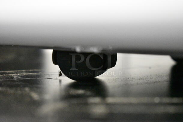 BRAND NEW SCRATCH AND DENT! Whynter Energy Star RPD-506EWP 50 Pint High Capacity Portable Dehumidifier with Pump up to 4000 sq ft. 115 Volts, 1 Phase. Tested and Working! - Image 5 of 10