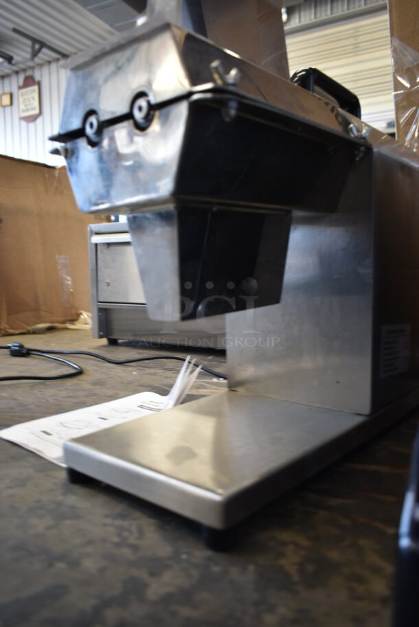 BRAND NEW SCRATCH AND DENT! EMT-1 Stainless Steel Commercial Countertop Electric Powered Meat Tenderizer. 110 Volts, 1 Phase. Tested and Powers On But Parts Do Not Move - Image 4 of 6