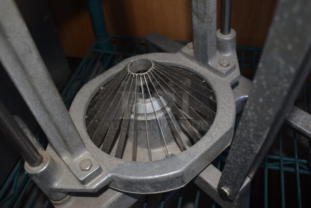 Metal Commercial Countertop Blooming Onion Wedger Cutter. - Image 3 of 3