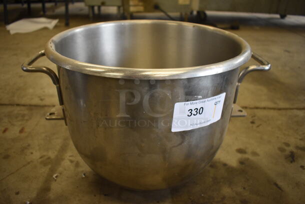 Hobart VMLH30 Stainless Steel Commercial 30 Quart Mixing Bowl. 19.5x15.5x13