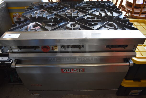 Vulcan Stainless Steel Commercial Natural Gas Powered 6 Burner Range w/ Convection Oven. 36x30x41
