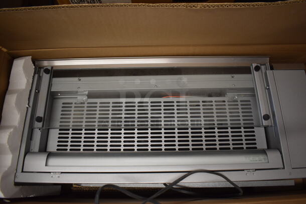 BRAND NEW SCRATCH AND DENT! Broan Elite 153004 30-Inch Under-Cabinet Slide-Out Range Hood w/ Light, Brushed Aluminum. Stock Picture Used For Gallery Picture. - Image 7 of 9