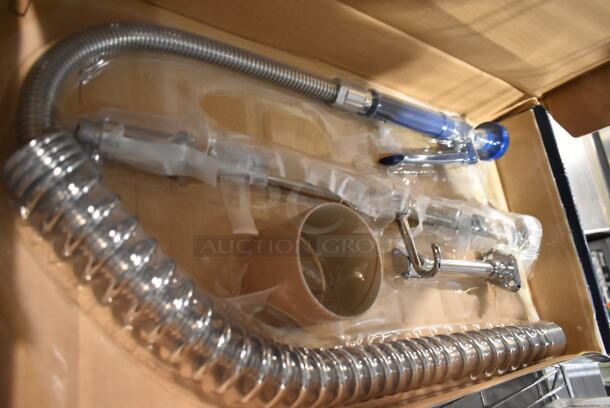 BRAND NEW SCRATCH AND DENT! Waterloo 750PRAXF 1.15 GPM Pre-Rinse Assembly with Riser, Hose, and Spray Valve - Image 2 of 3