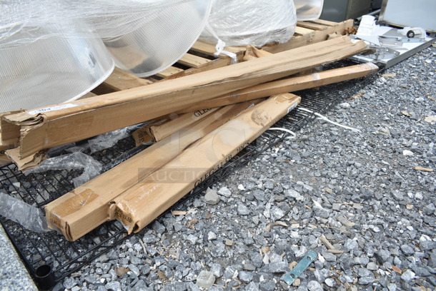 7 BRAND NEW SCRATCH AND DENT! Items; 3 Box of 2 GLEG-33.5B Legs, Lavex Uprights for Boltless Shelving No Shelf, Black Finish Wire Shelf. 7 Times Your Bid! - Image 9 of 9