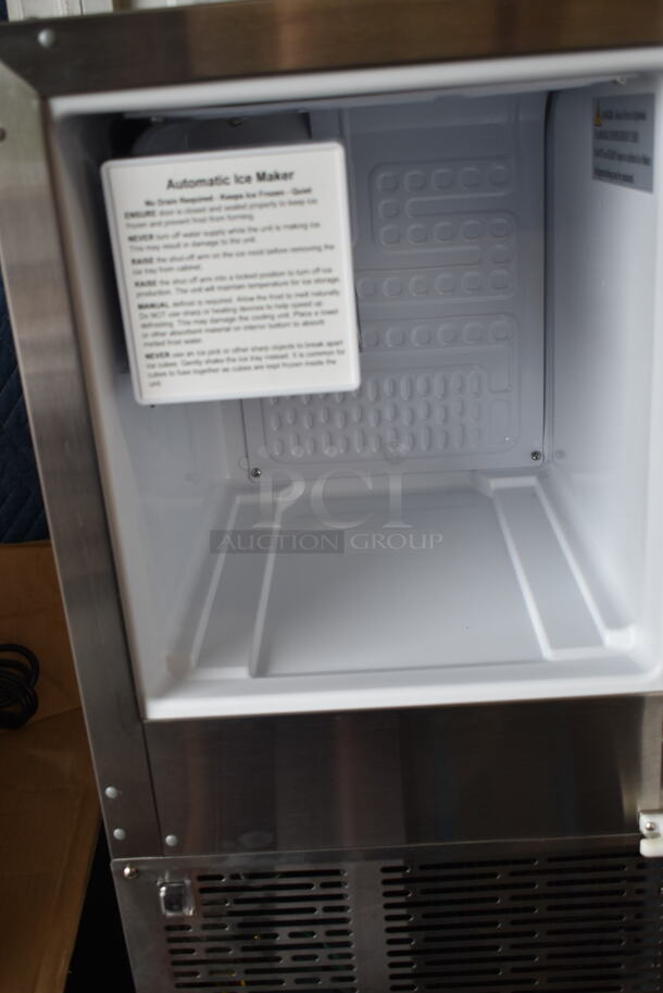 BRAND NEW SCRATCH AND DENT! Whynter MIM-14231SS Stainless Steel 14” Undercounter Automatic Marine Ice Maker 23lb Daily Output. 115 Volts, 1 Phase. Tested and Working! - Image 5 of 8
