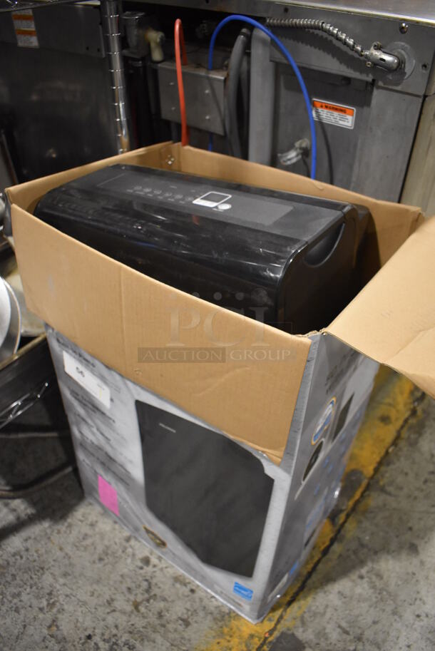 IN ORIGINAL BOX! Pelonis PAD50P1ABL ENERGY STAR 50 Pint Dehumidifier. 10 Volts, 1 Phase. 15.5x11x24 - Image 2 of 7