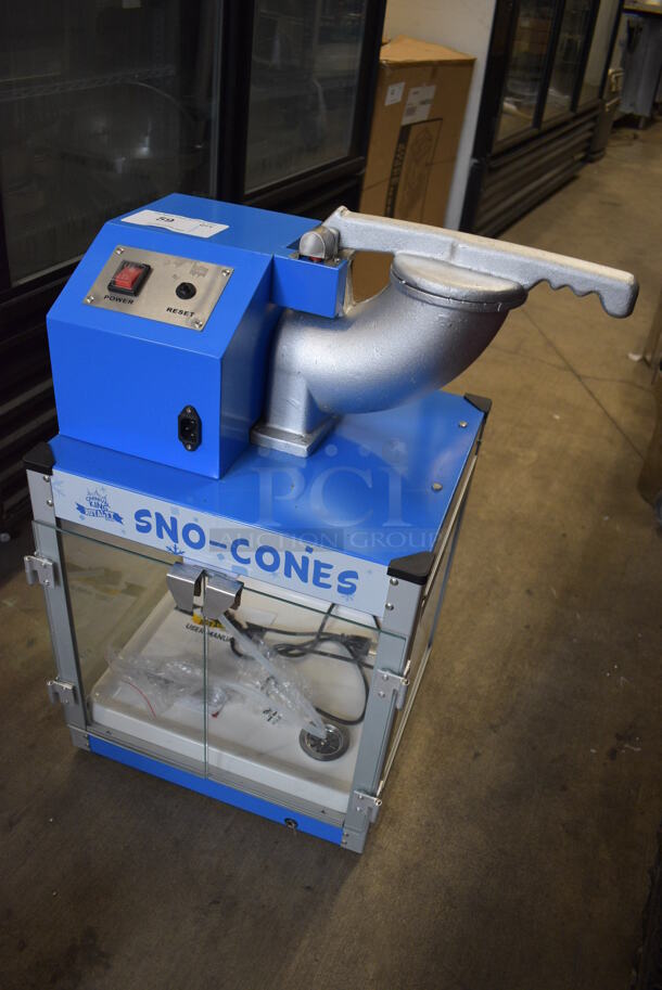 BRAND NEW! Carnival King Model 382SCM350R Metal Commercial Countertop Sno Cone Ice Crushing Machine. 120 Volts, 1 Phase. 21x14.5x26.5. Tested and Working! - Image 2 of 9
