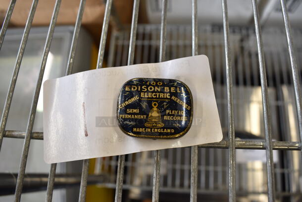 Edison Bell Elecric Chromic Needles for Record Playing In Metal Tin. 1.5x1.5x0.5 - Image 1 of 4
