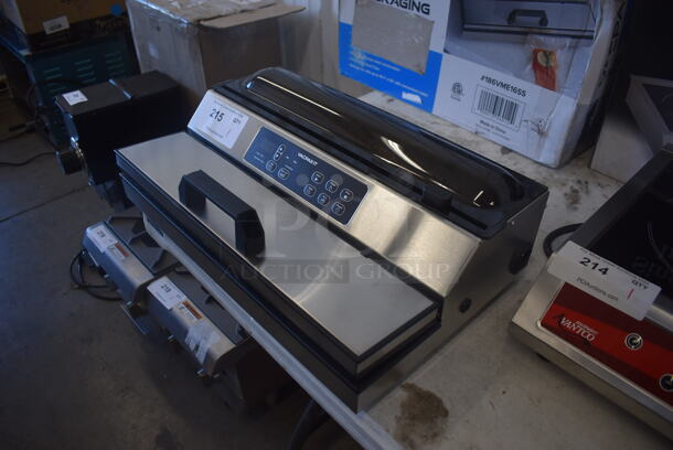 BRAND NEW SCRATCH AND DENT! Vacpak-it 186VME16SS Stainless Steel Countertop External Vacuum Sealer. 120 Volts, 1 Phase. 19x12x7. Tested and Working! - Image 4 of 7