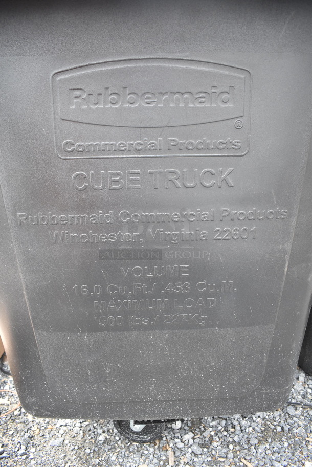 BRAND NEW SCRATCH AND DENT! Rubbermaid Black 16 Cu. Ft. Bulk Cube Truck (500 lb.) with Quiet Casters - Image 4 of 4
