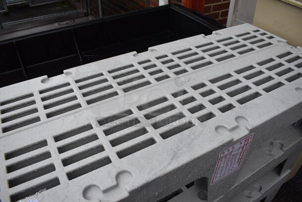 3 Cambro Gray Poly Dunnage Racks. 48x21x12. 3 Times Your Bid! - Image 3 of 5