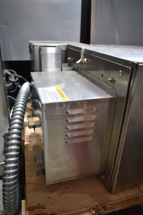 BRAND NEW SCRATCH AND DENT! Cooking Performance Group CPG 351ICOED Stainless Steel Commercial Countertop Electric Powered Conveyor Pizza Oven. 240 Volts, 1 Phase. - Image 6 of 8