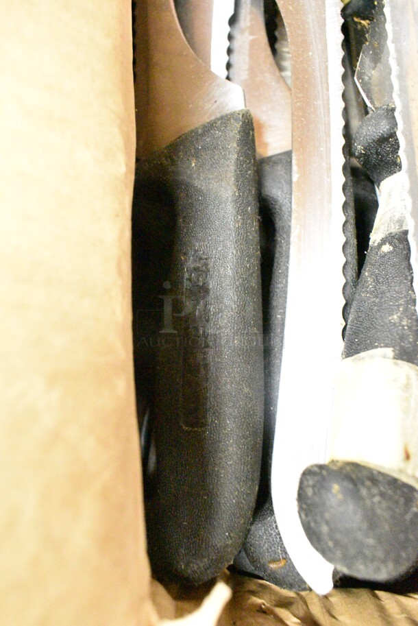 50 SHARPENED Stainless Steel Knives Including Serrated Bread Knives. 50 Times Your Bid!  - Image 10 of 10