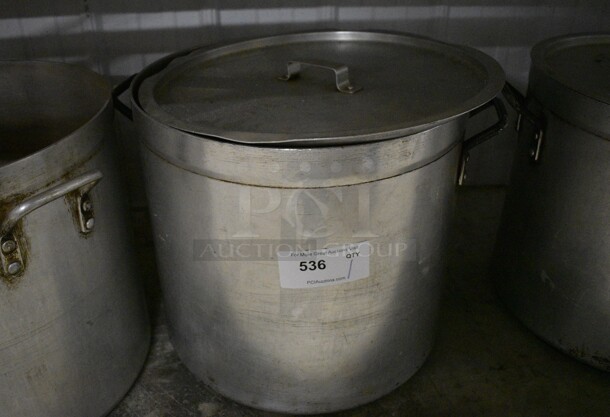 Metal Stock Pot w/ Lid. 20.5x17.5x16.5