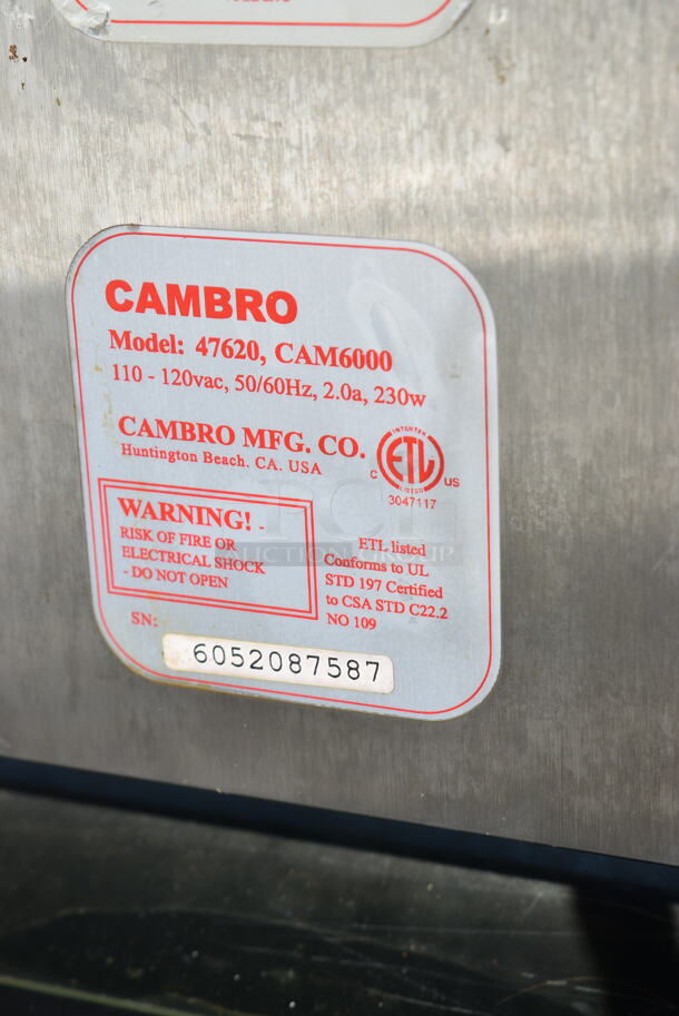 Cambro 47620 Poly 2 Door Reach In Portable Insulated Food Catering Cabinet on Commercial Casters.  - Image 6 of 6