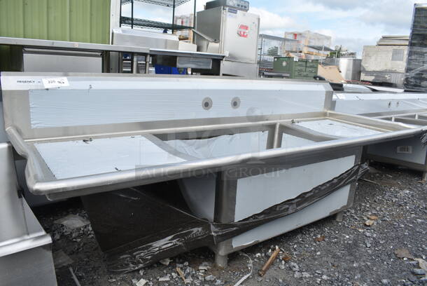 BRAND NEW SCRATCH AND DENT! Regency Spec Line Stainless Steel Single Bay Sink w/ Dual Drain Boards. No Legs.  - Image 3 of 7