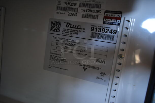 2017 True GDM-41SL-48-HC-LD Metal Commercial 2 Door Reach In Cooler Merchandiser w/ Poly Coated Racks. 115 Volts, 1 Phase. Tested and Working! - Image 6 of 6